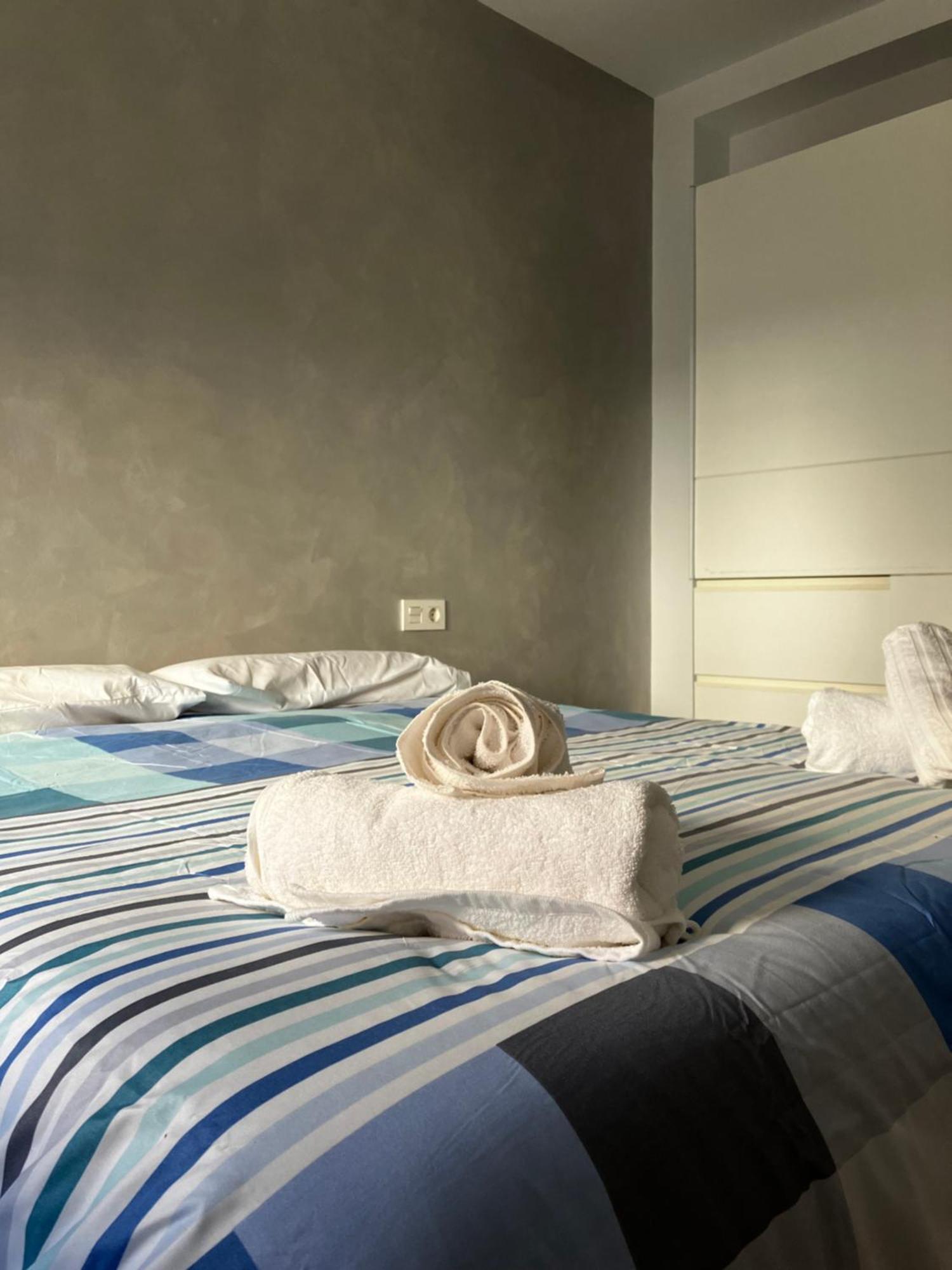 Apartamento En Camino De Ronda De Dos Habitaciones Y Salon Granada Ngoại thất bức ảnh