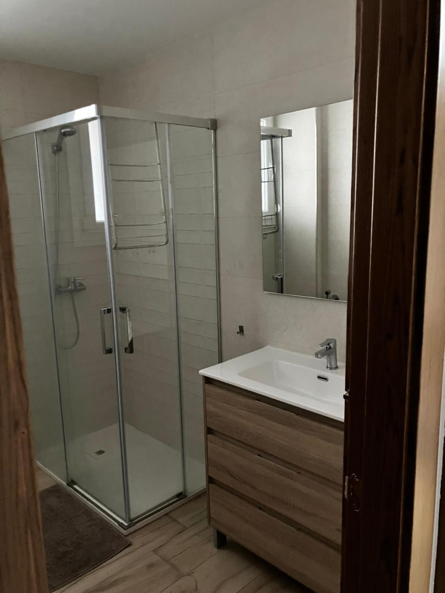 Apartamento En Camino De Ronda De Dos Habitaciones Y Salon Granada Ngoại thất bức ảnh
